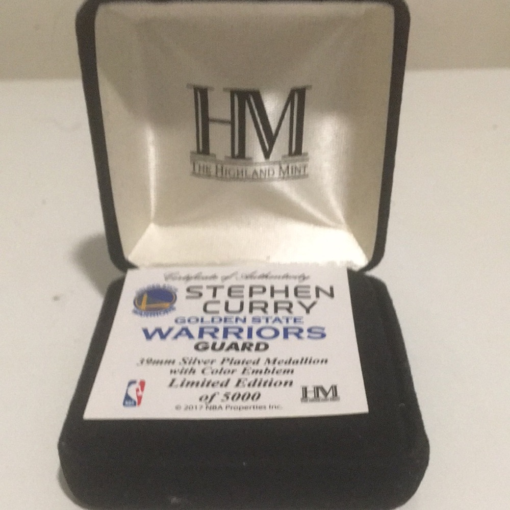 Stephen Curry Warriors Silver Medallion